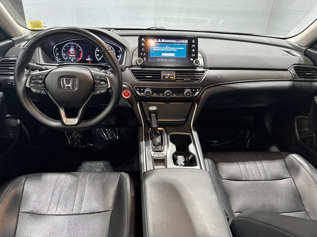 Used 2018 Honda Accord Touring image 7