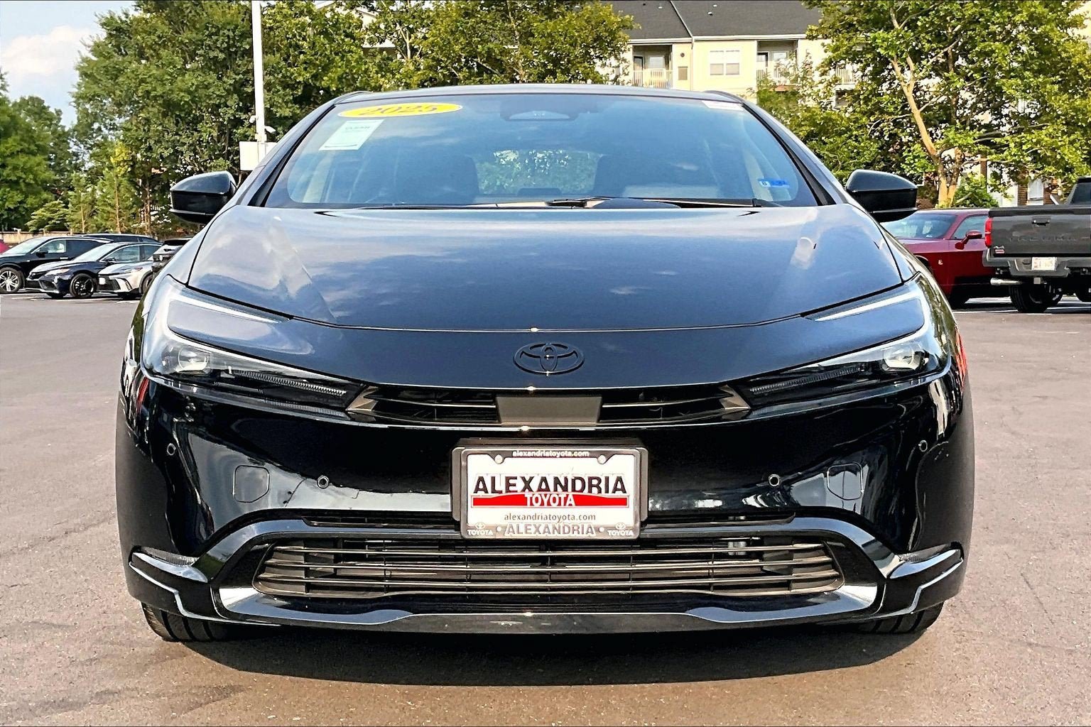 Used 2025 Toyota Prius AWD image 3