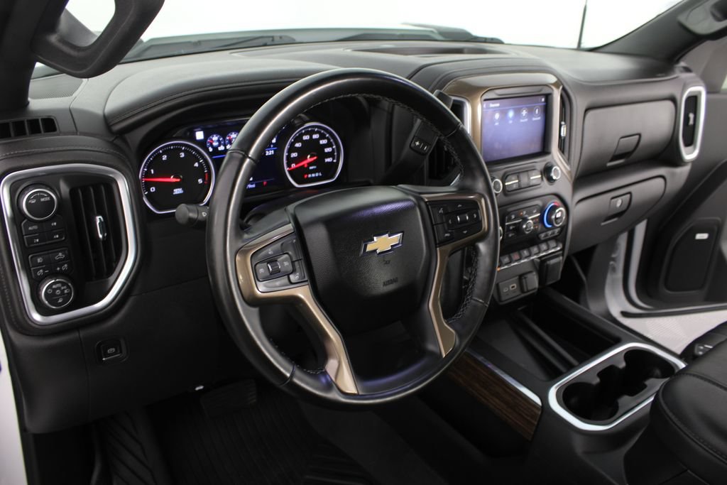 Used 2023 Chevrolet Silverado 3500 High Country AWD/4WD image 9