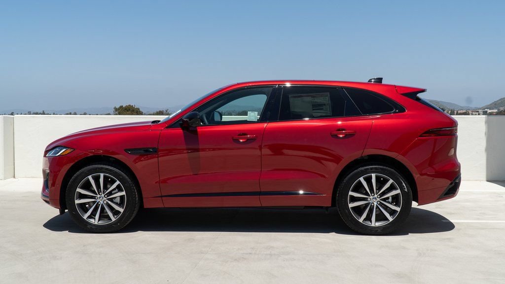 Used 2025 Jaguar F-PACE R-Dynamic S AWD/4WD image 2