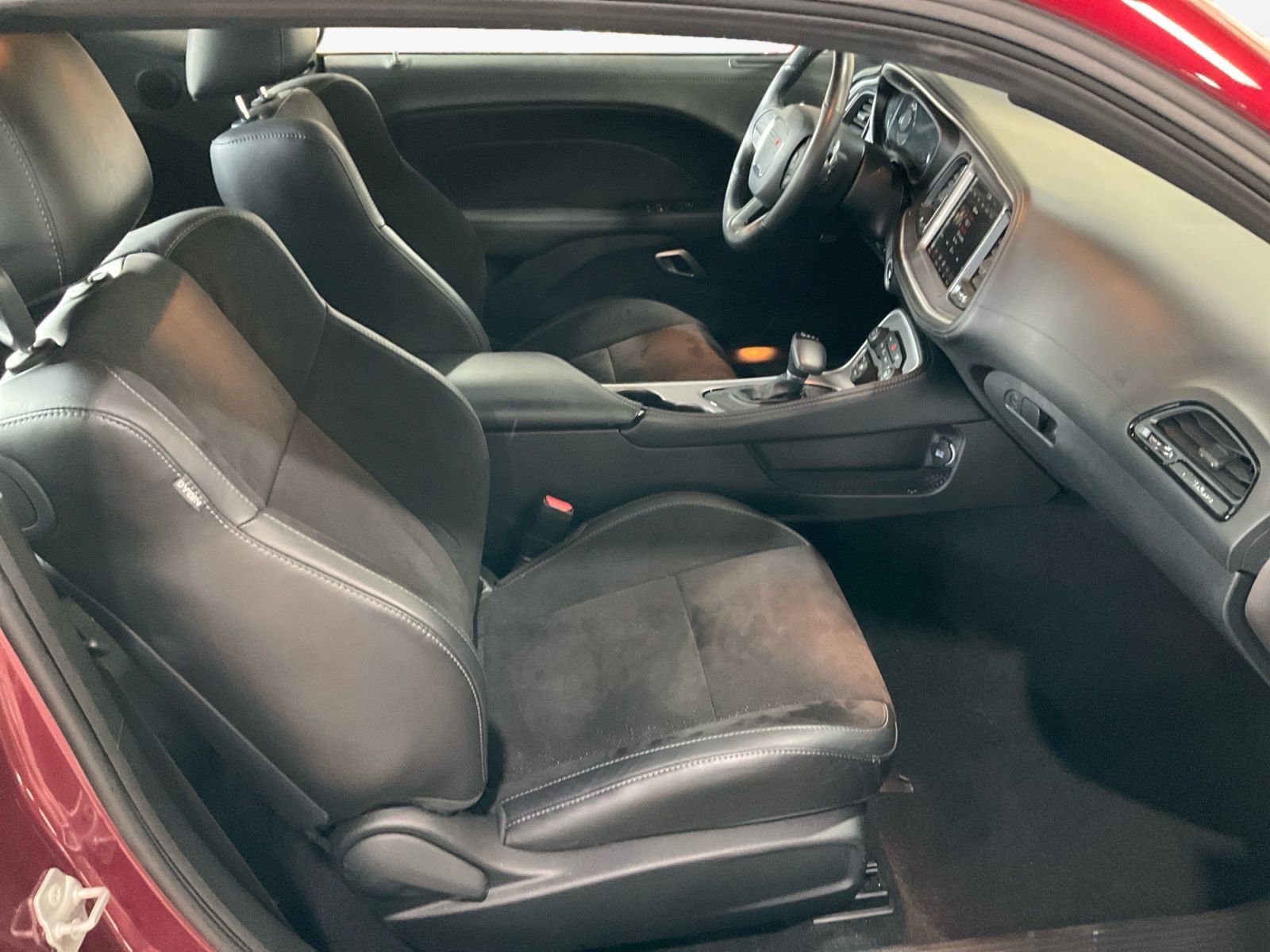 Used 2022 Dodge Challenger GT w/ Plus Package image 15