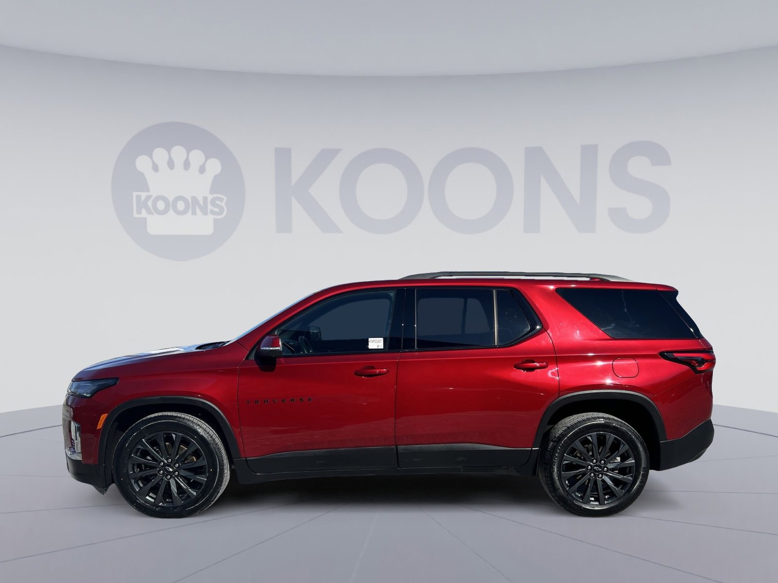 Used 2023 Chevrolet Traverse RS w/ LPO, Cargo Package image 2