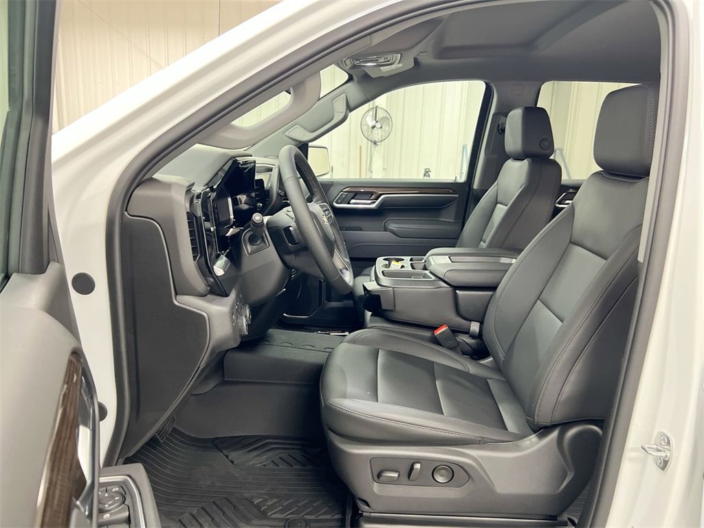 New 2026 Chevrolet Silverado 1500 LT image 19