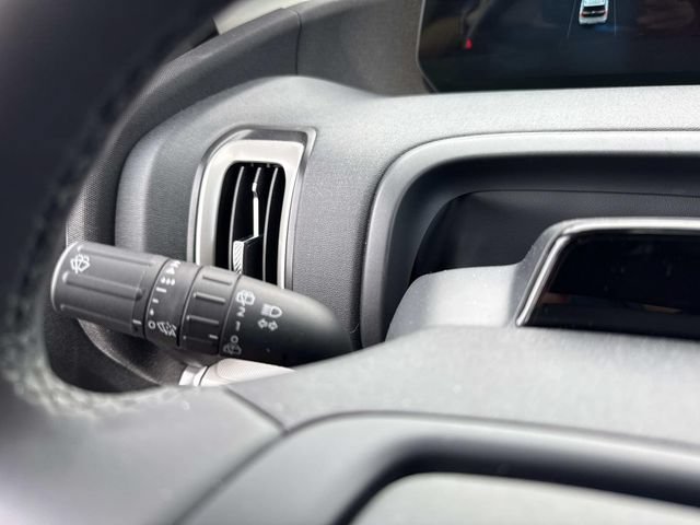 Used 2025 Ford Expedition Active AWD/4WD image 33