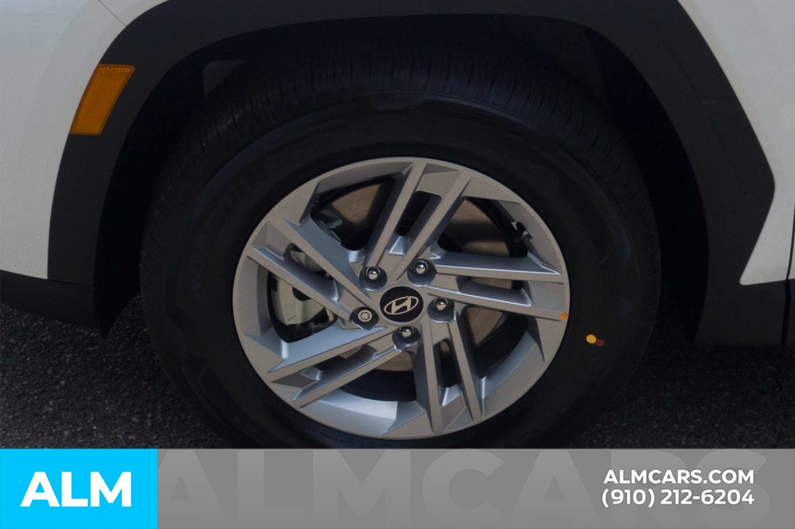 Certified 2025 Hyundai Tucson SE FWD image 12