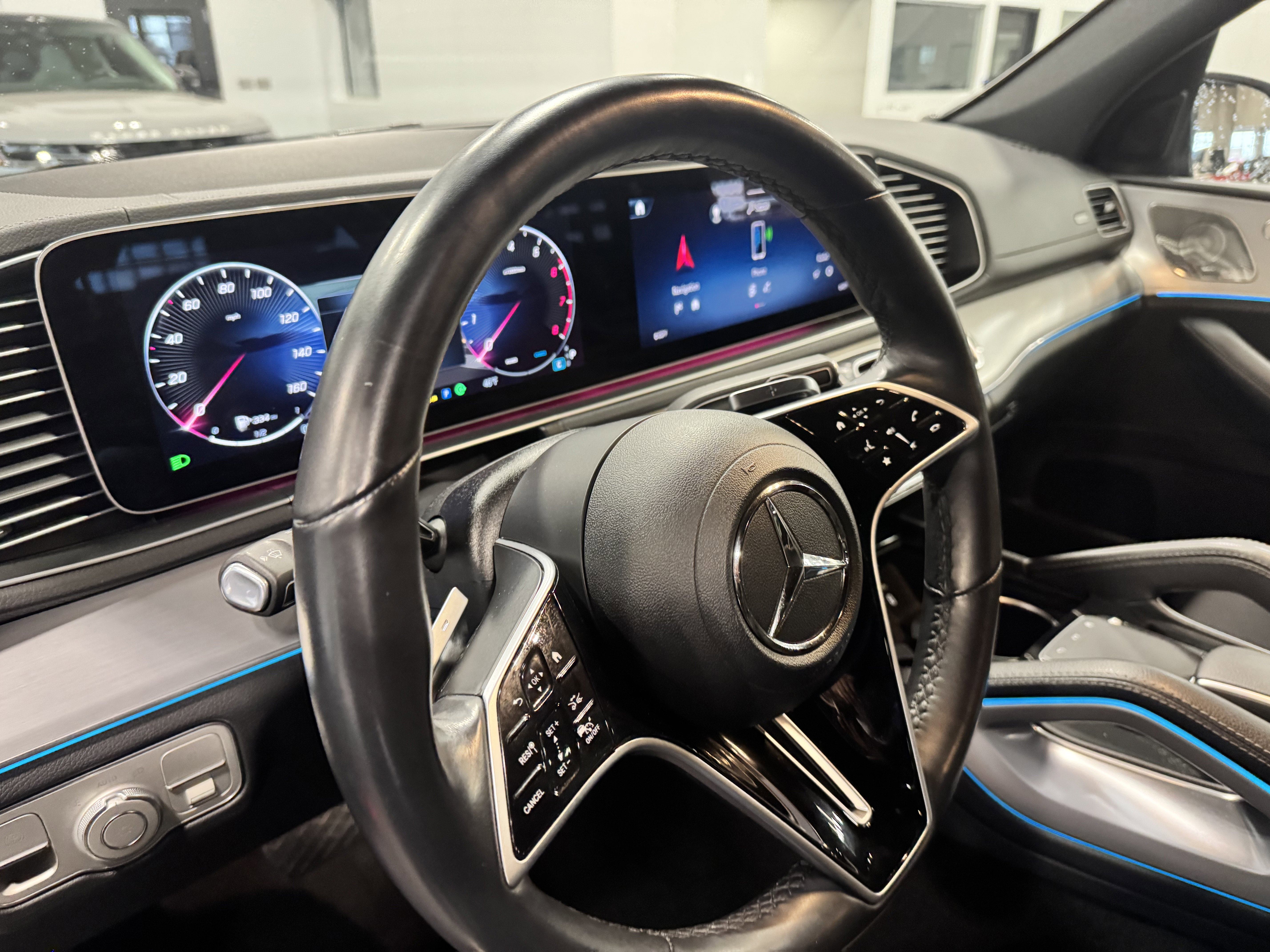 Used 2024 Mercedes-Benz GLS 450 4MATIC image 11