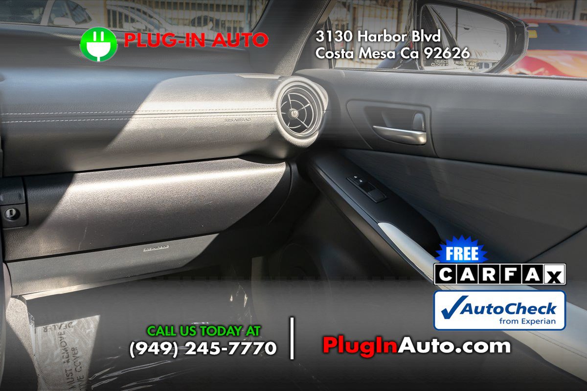 Used 2023 Lexus IS 350 F Sport w/ Navigation Package image 17