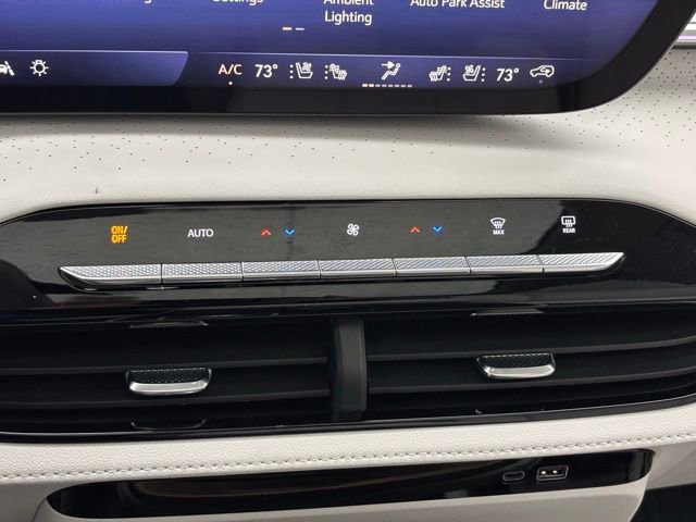 New 2026 Buick Enclave Avenir image 31