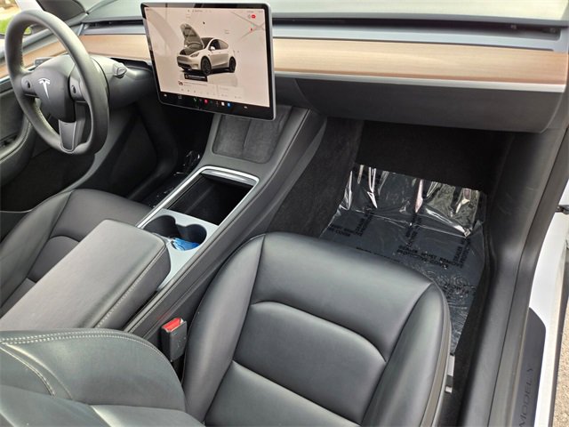 Used 2023 Tesla Model Y Performance image 21