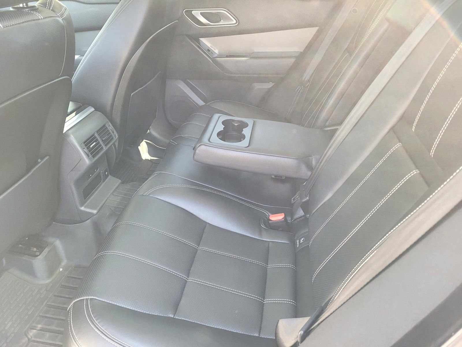 Used 2020 Land Rover Range Rover Velar S AWD/4WD image 13