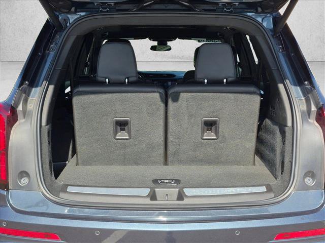 Used 2020 Cadillac XT6 Premium Luxury FWD image 3