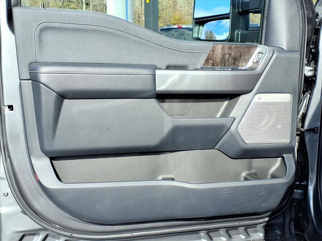 New 2026 Ford F250 Lariat w/ Lariat Ultimate Package image 33