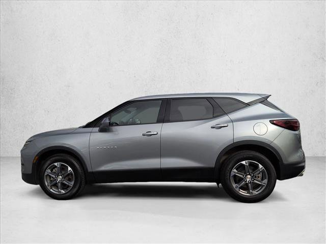 Used 2025 Chevrolet Blazer LT AWD/4WD image 9