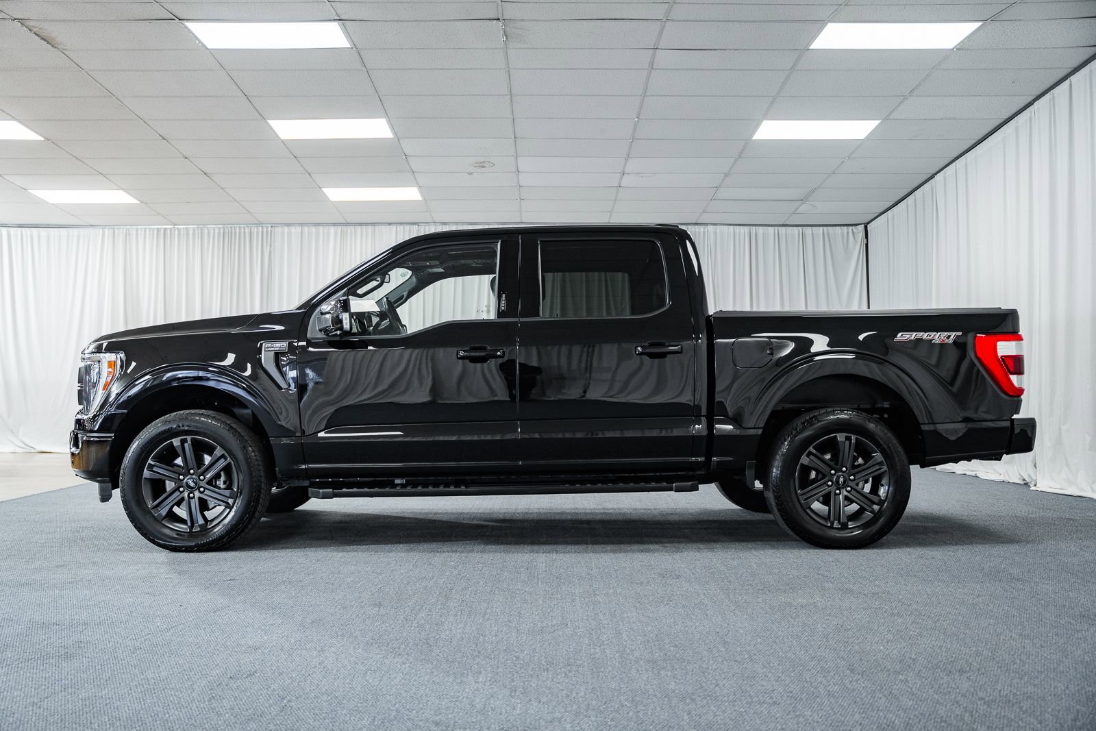 Certified 2023 Ford F150 Lariat w/ Equipment Group 502A High image 5