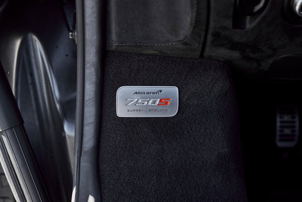 Used 2024 McLaren 750S Spider image 46