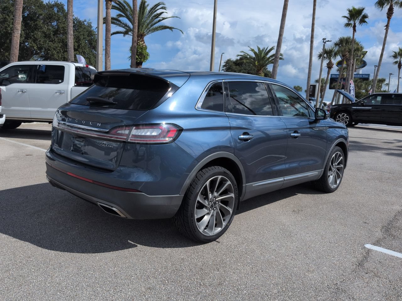 Certified 2019 Lincoln Nautilus Reserve w/ Driver Assistance Package AWD/4WD image 4