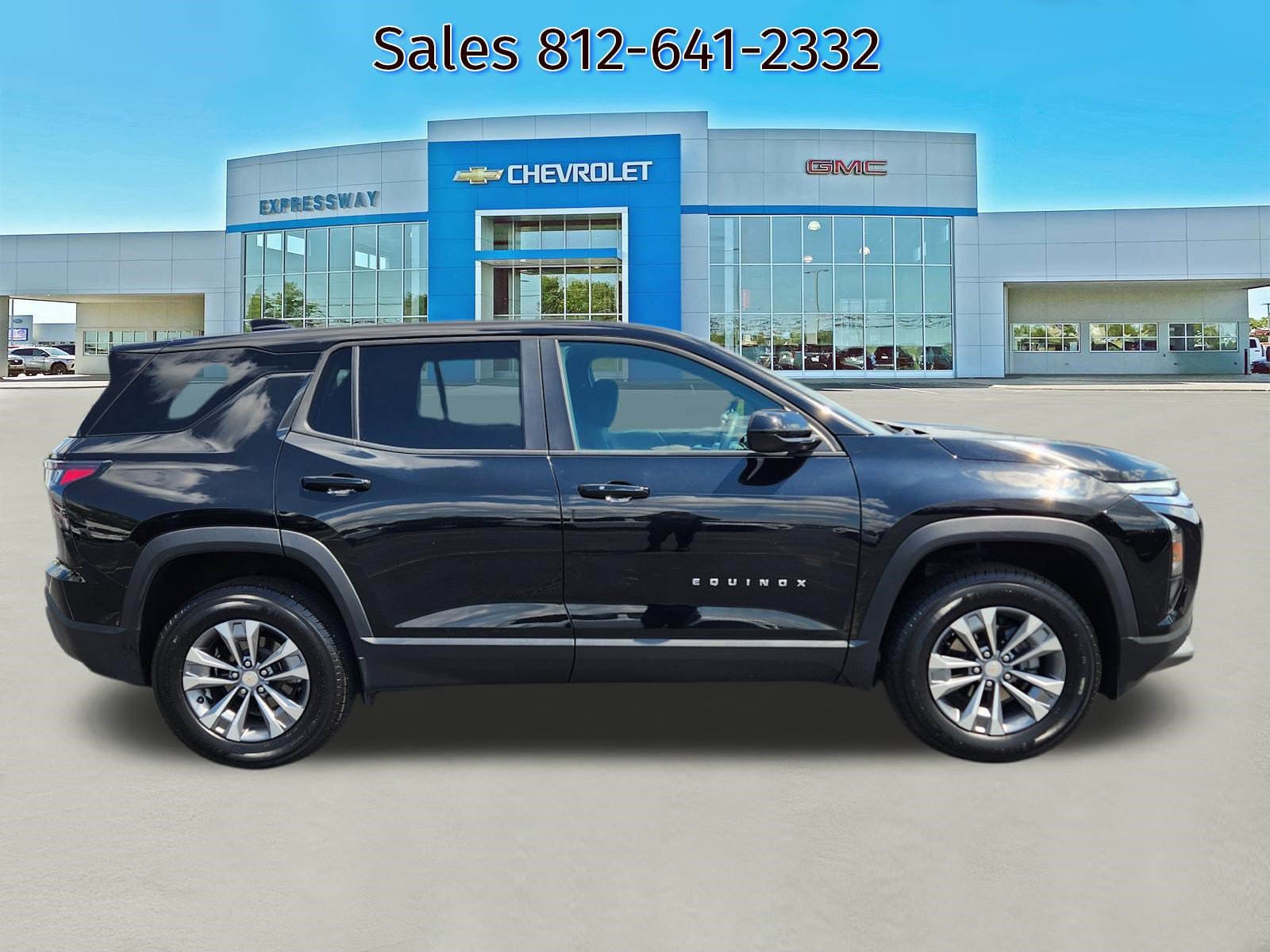 Used 2026 Chevrolet Equinox LT FWD image 8
