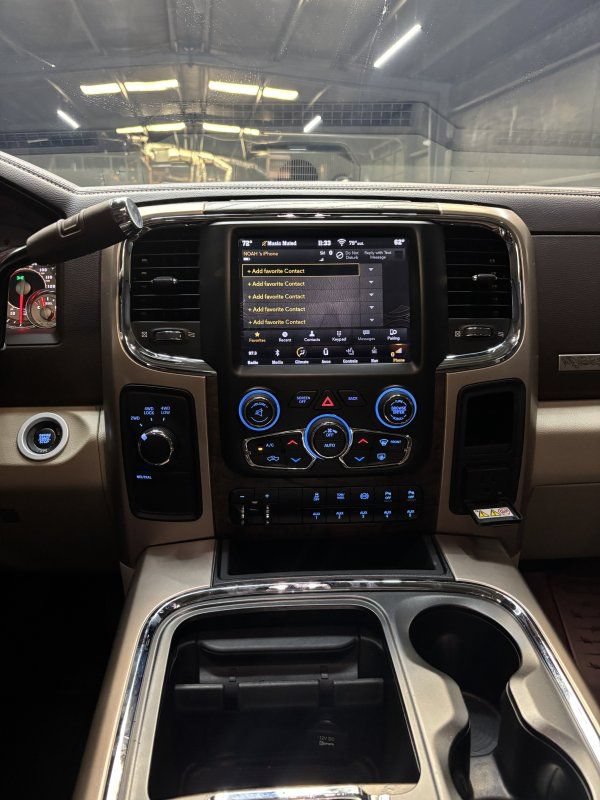Used 2018 RAM 3500 Laramie Longhorn AWD/4WD image 17