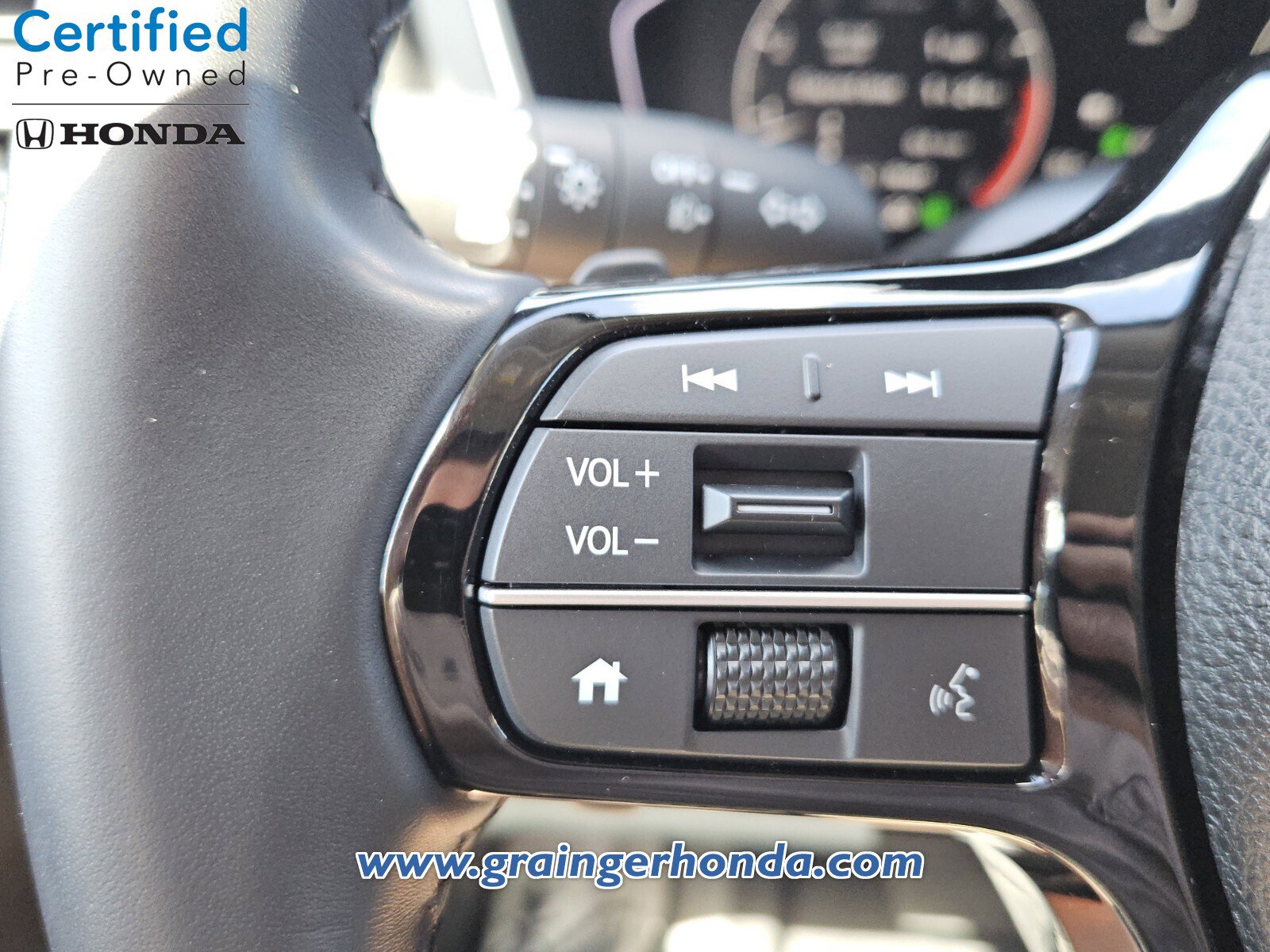 Certified 2025 Honda Pilot EX-L image 19