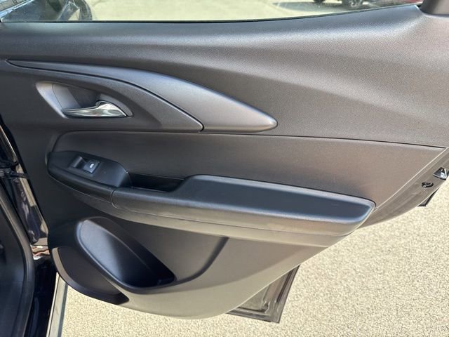 Used 2023 Chevrolet TrailBlazer LT w/ Convenience Package image 4