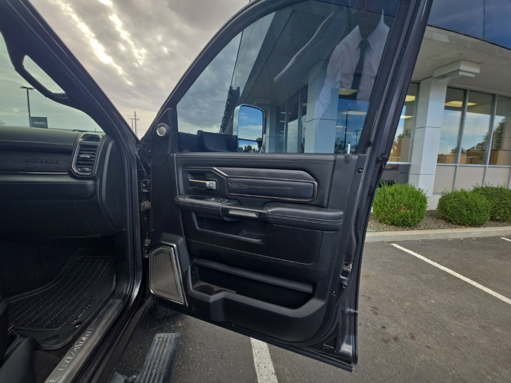 Used 2020 RAM 3500 Limited AWD/4WD image 21