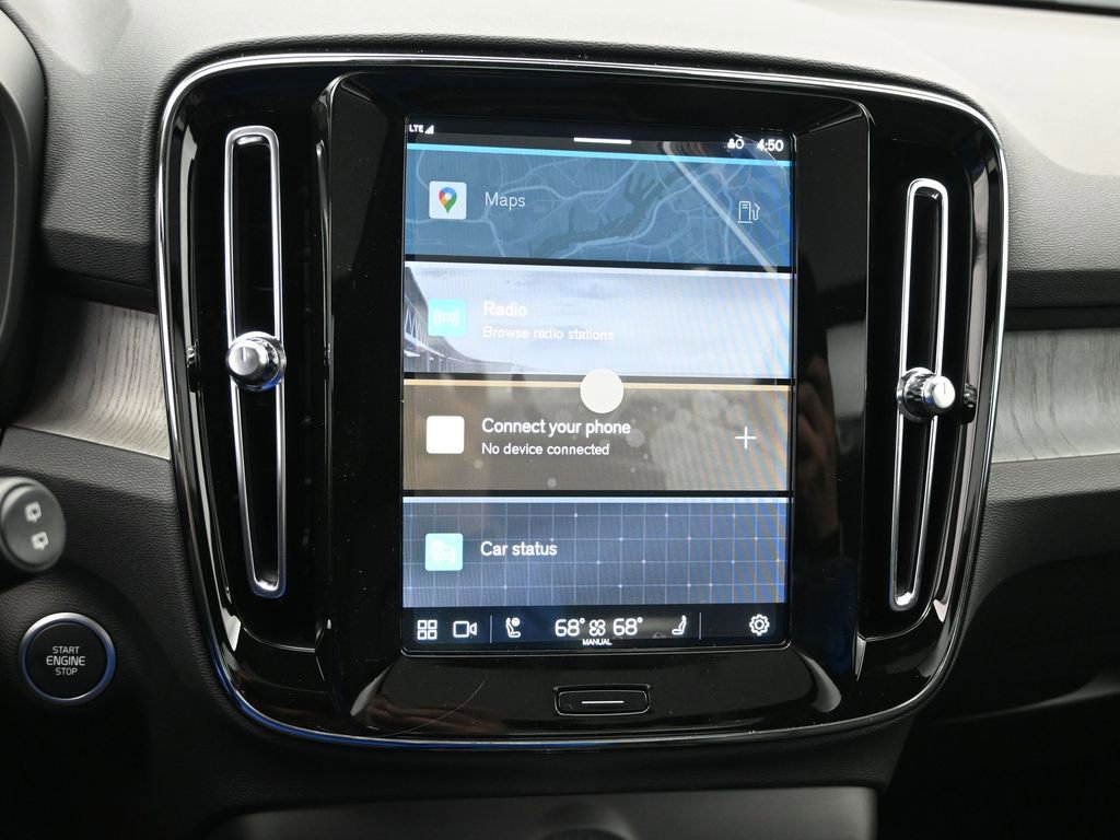 New 2025 Volvo XC40 B5 Core w/ Protection Package Premier image 12