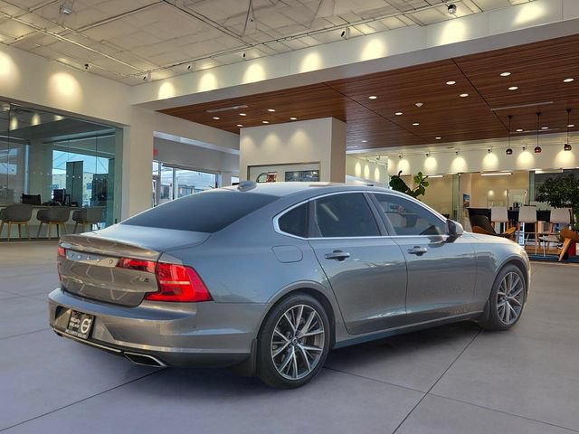 Used 2017 Volvo S90 T6 Momentum w/ Vision Package AWD/4WD image 4