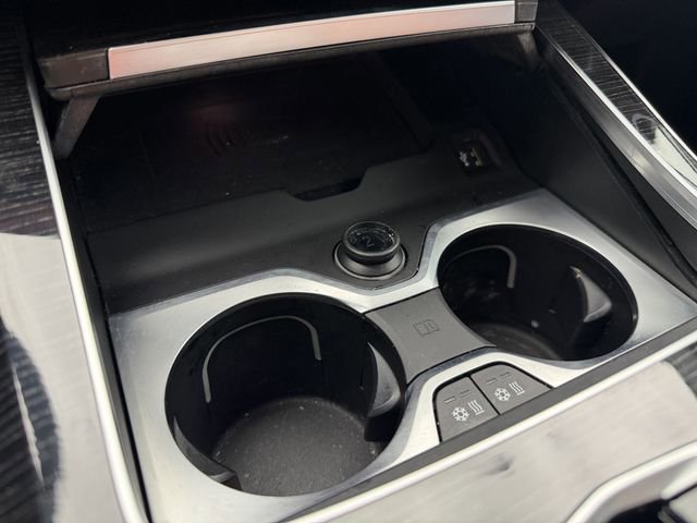 Used 2024 BMW X7 M60i w/ Executive Package image 21