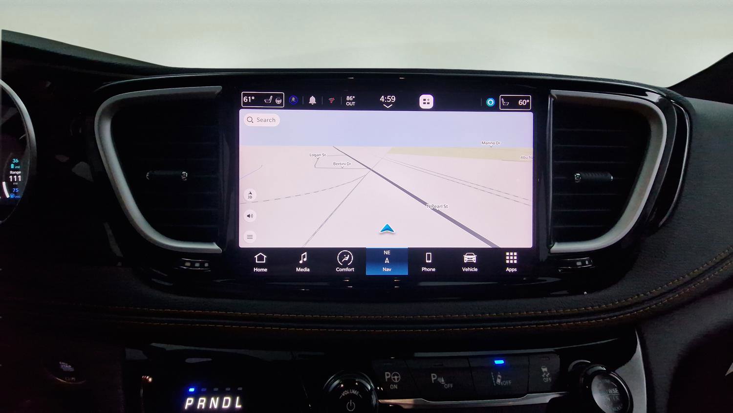Used 2023 Chrysler Pacifica Pinnacle FWD image 17