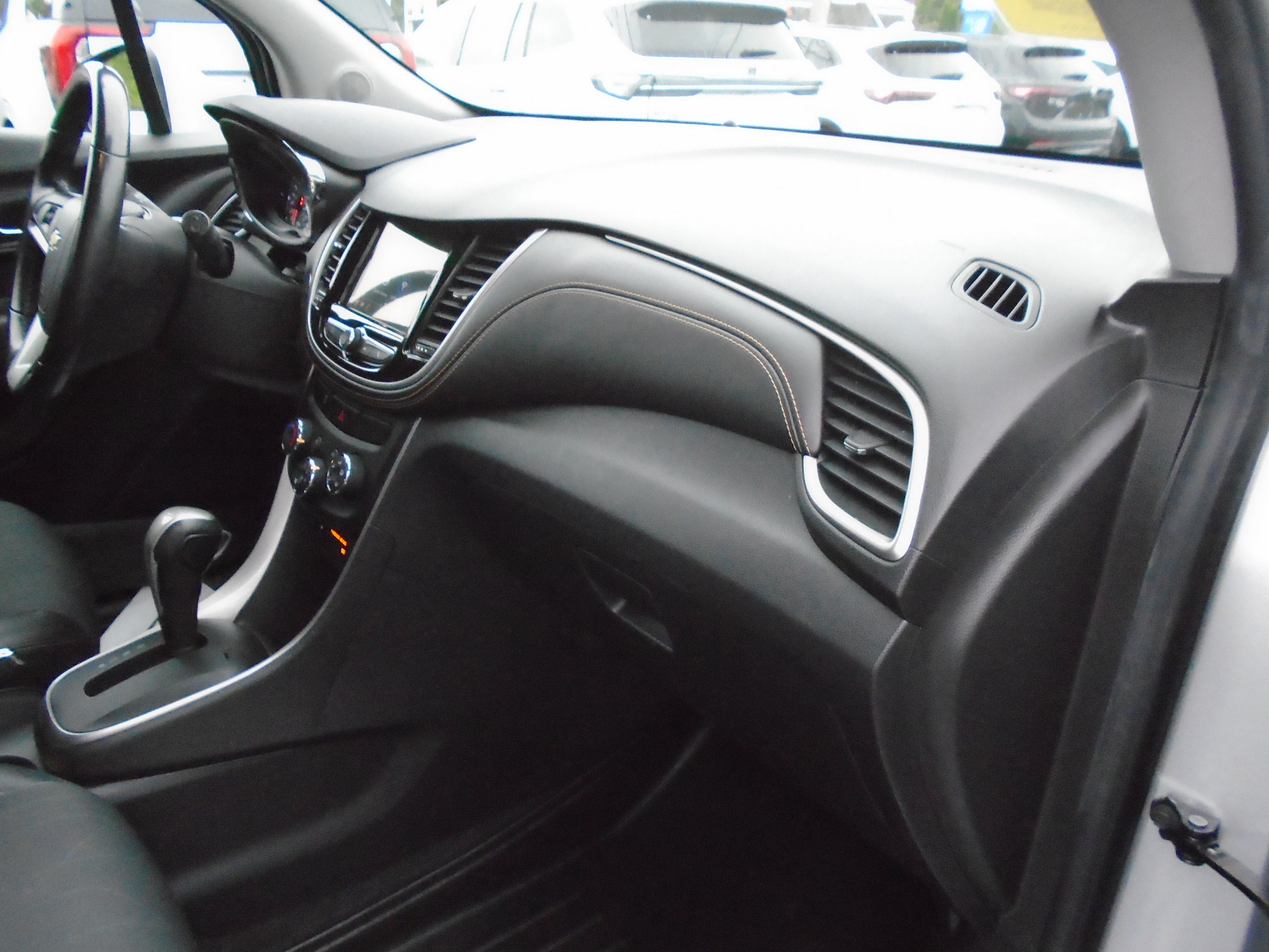 Certified 2018 Chevrolet Trax LT w/ LT Convenience Package AWD/4WD image 22