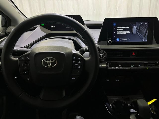 Used 2023 Toyota Prius LE AWD/4WD image 19