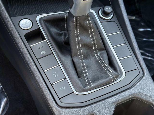 Certified 2024 Volkswagen Jetta SE w/ Panoramic Sunroof Package image 23