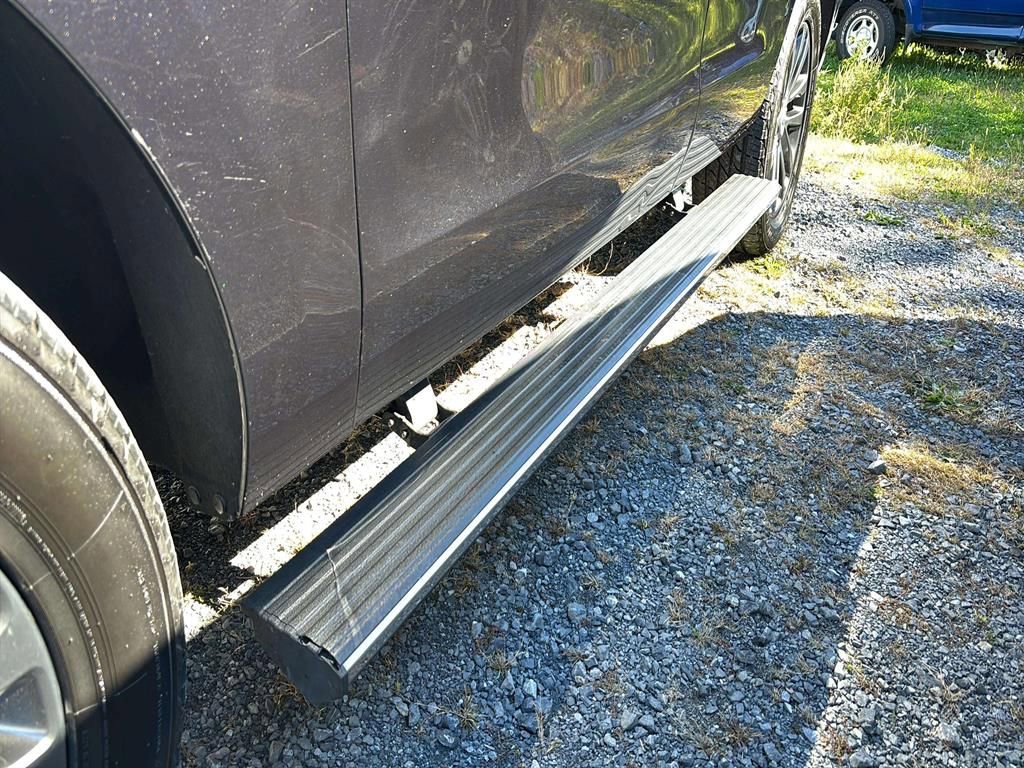 Used 2021 Ford Expedition Limited image 26