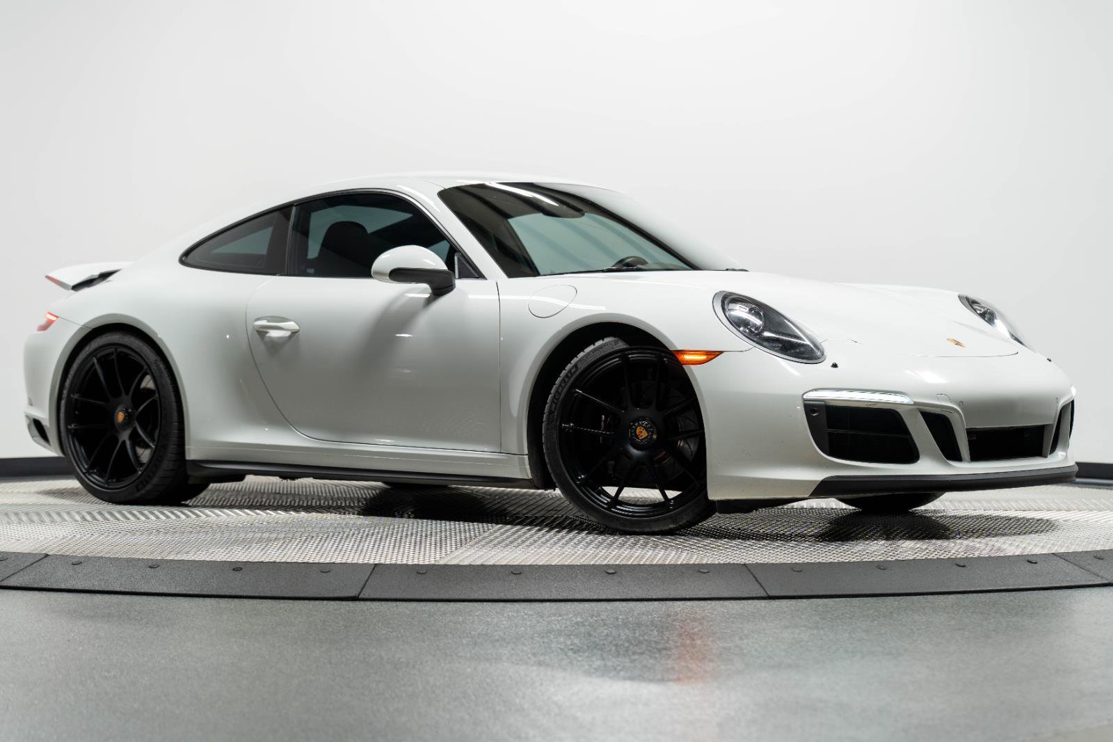 Used 2018 Porsche 911 Carrera GTS image 31