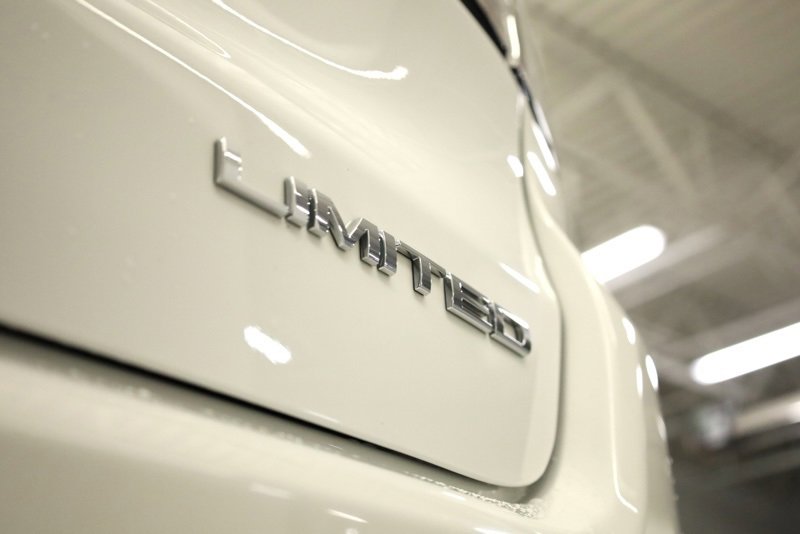 Used 2022 Jeep Compass Limited image 40