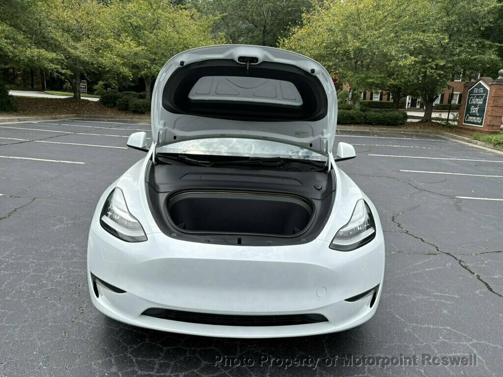 Used 2023 Tesla Model Y Long Range AWD/4WD image 5