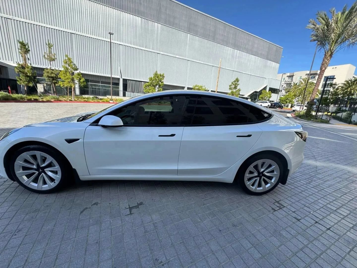 Used 2022 Tesla Model 3 RWD image 5