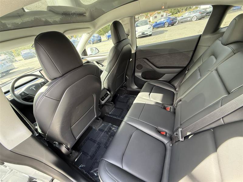 Used 2023 Tesla Model Y Long Range AWD/4WD image 16