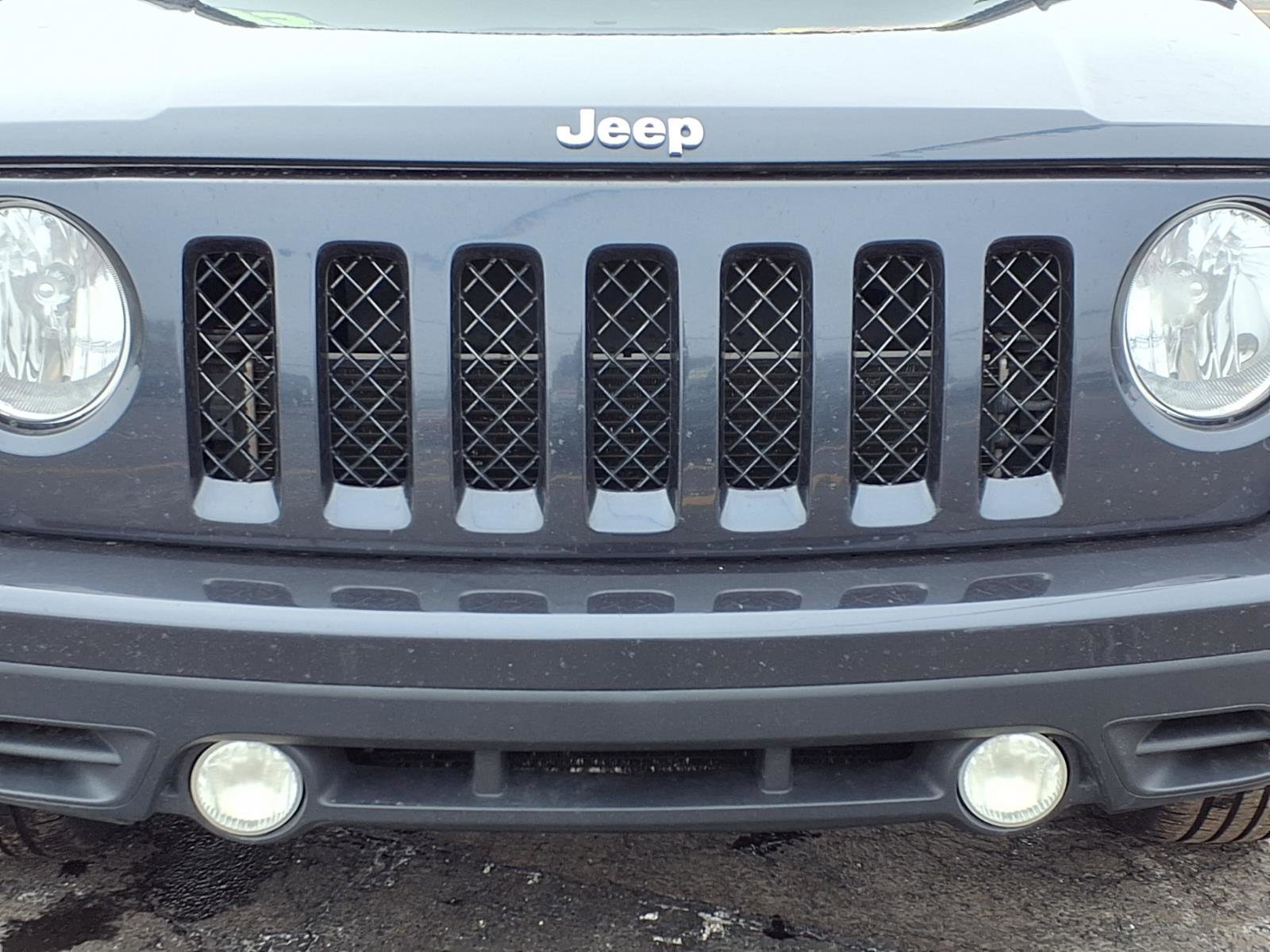 Used 2015 Jeep Patriot High Altitude image 24