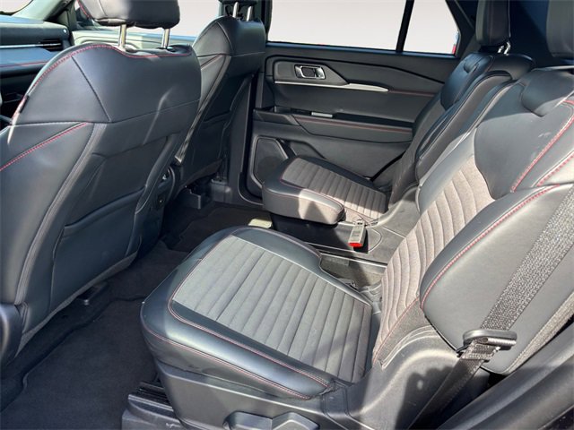 Used 2025 Ford Explorer ST-Line image 13