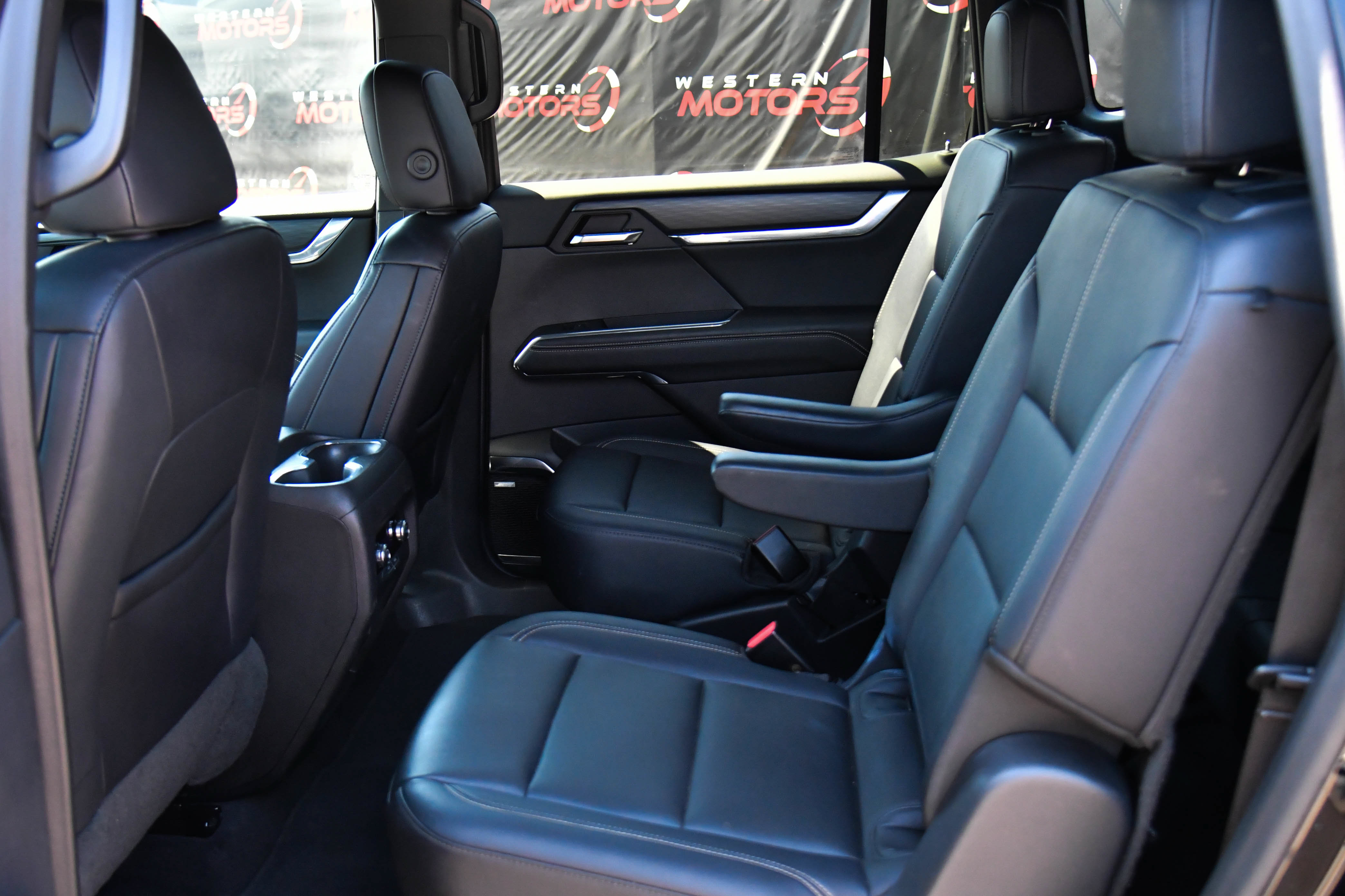 Used 2024 GMC Acadia Elevation FWD image 41