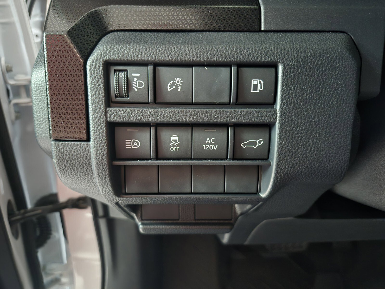 New 2026 Toyota 4Runner Limited AWD/4WD image 18