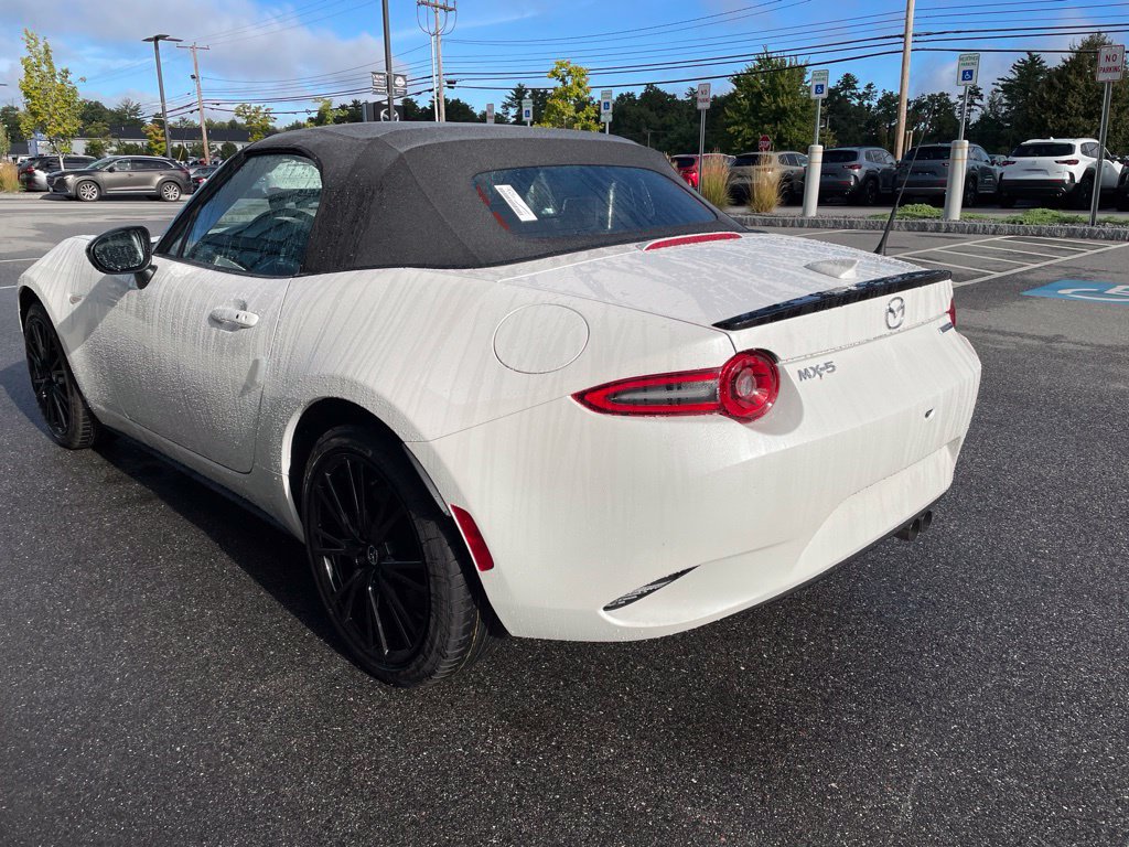 New 2026 MAZDA MX-5 Miata Club RWD image 9