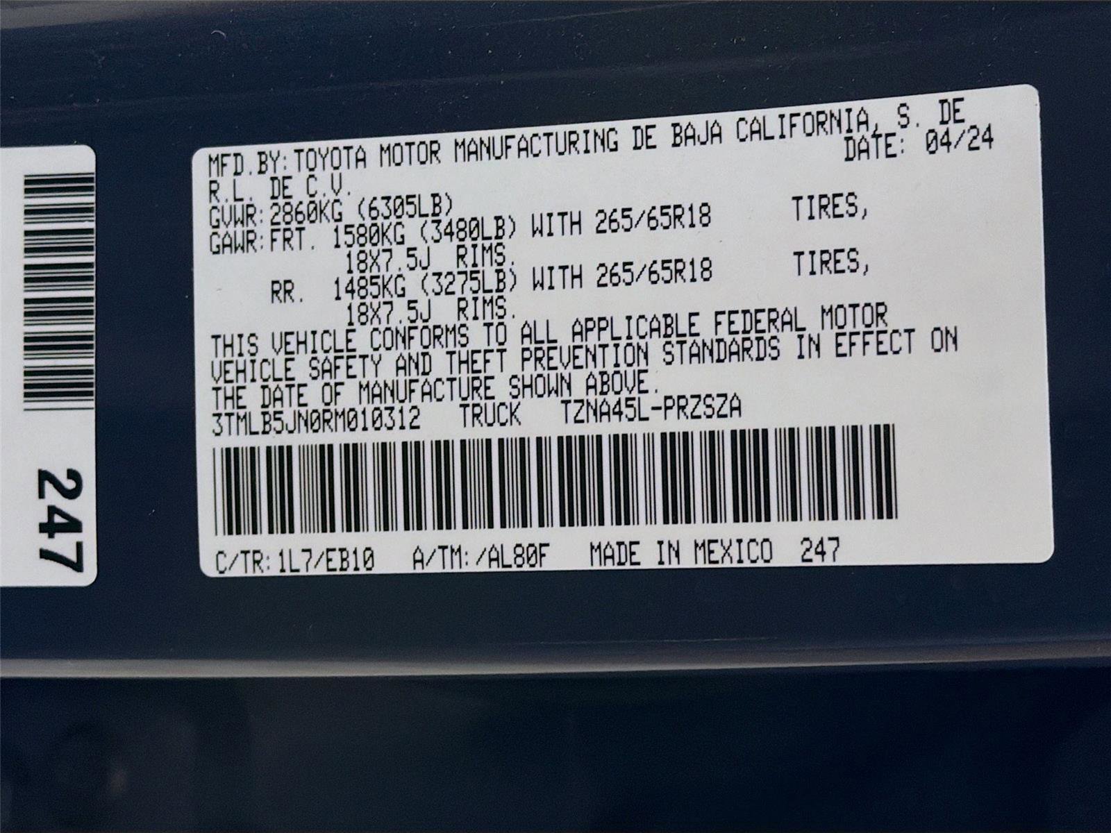 Used 2024 Toyota Tacoma Limited w/ Limited Package (LT) image 31