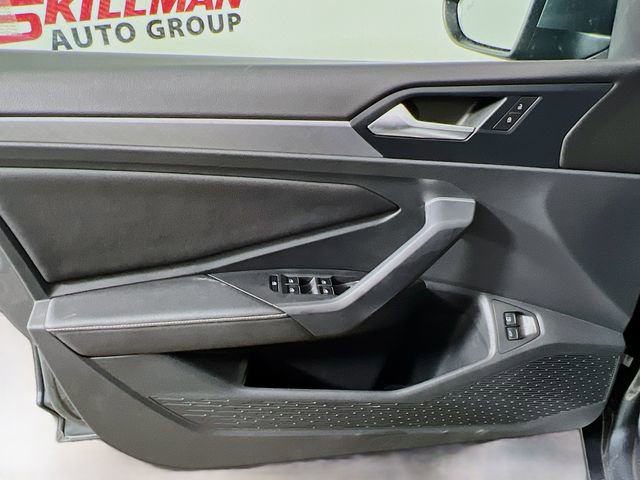 Used 2024 Volkswagen Jetta SE image 30