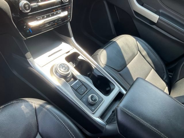 Used 2023 Ford Explorer Limited AWD/4WD image 16