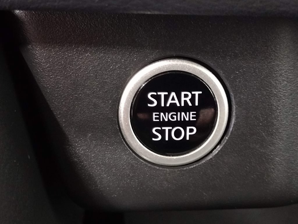 Used 2023 Nissan Rogue S AWD/4WD image 30