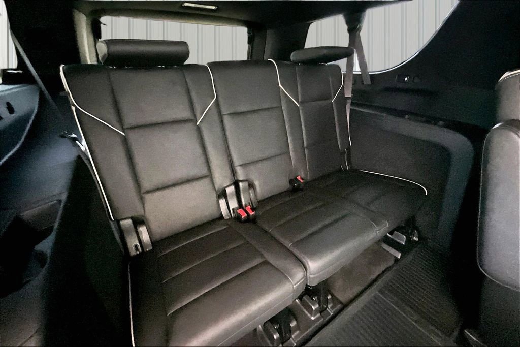 Used 2023 Cadillac Escalade ESV Sport w/ Touring Package AWD/4WD image 21