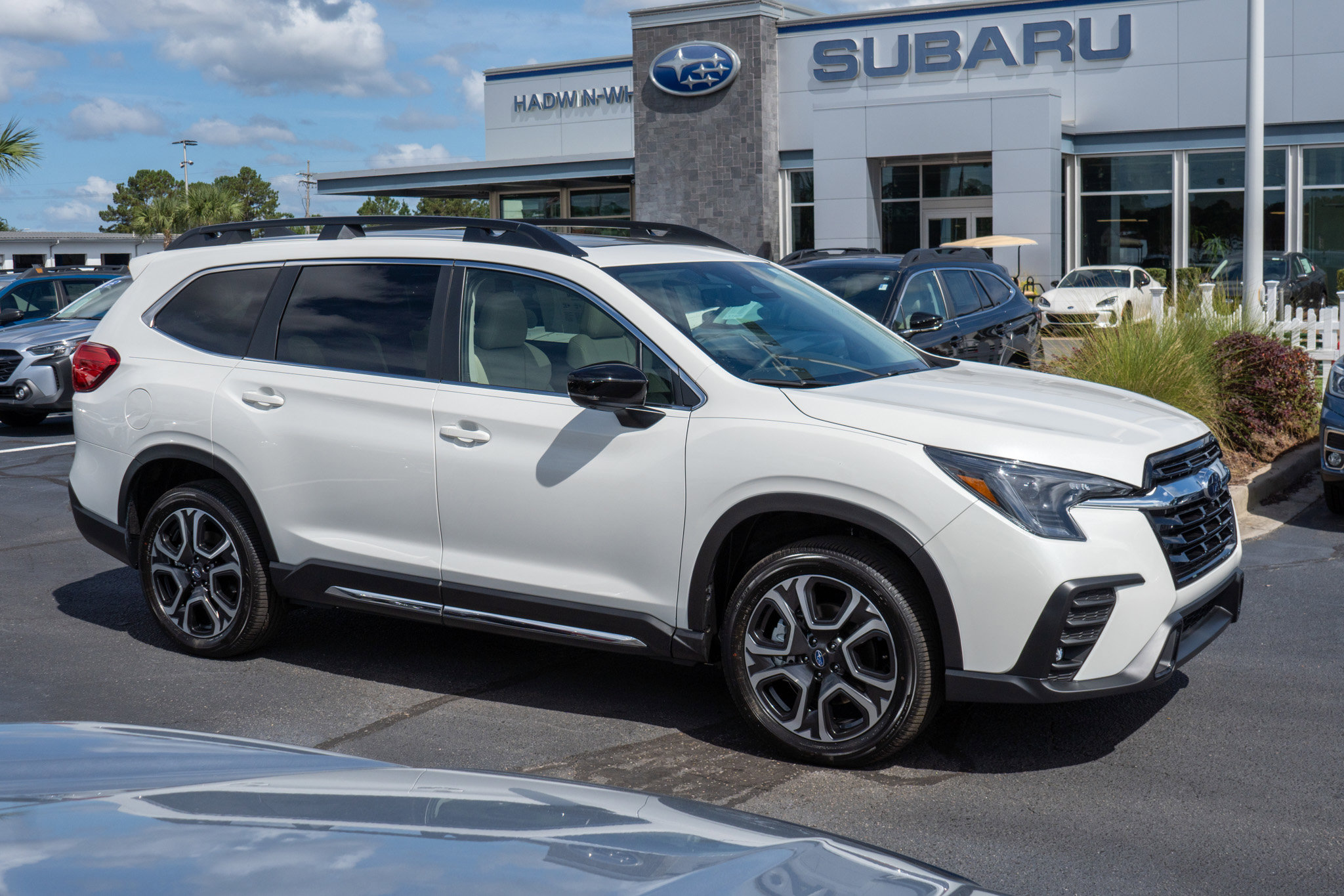 New 2025 Subaru Ascent Limited