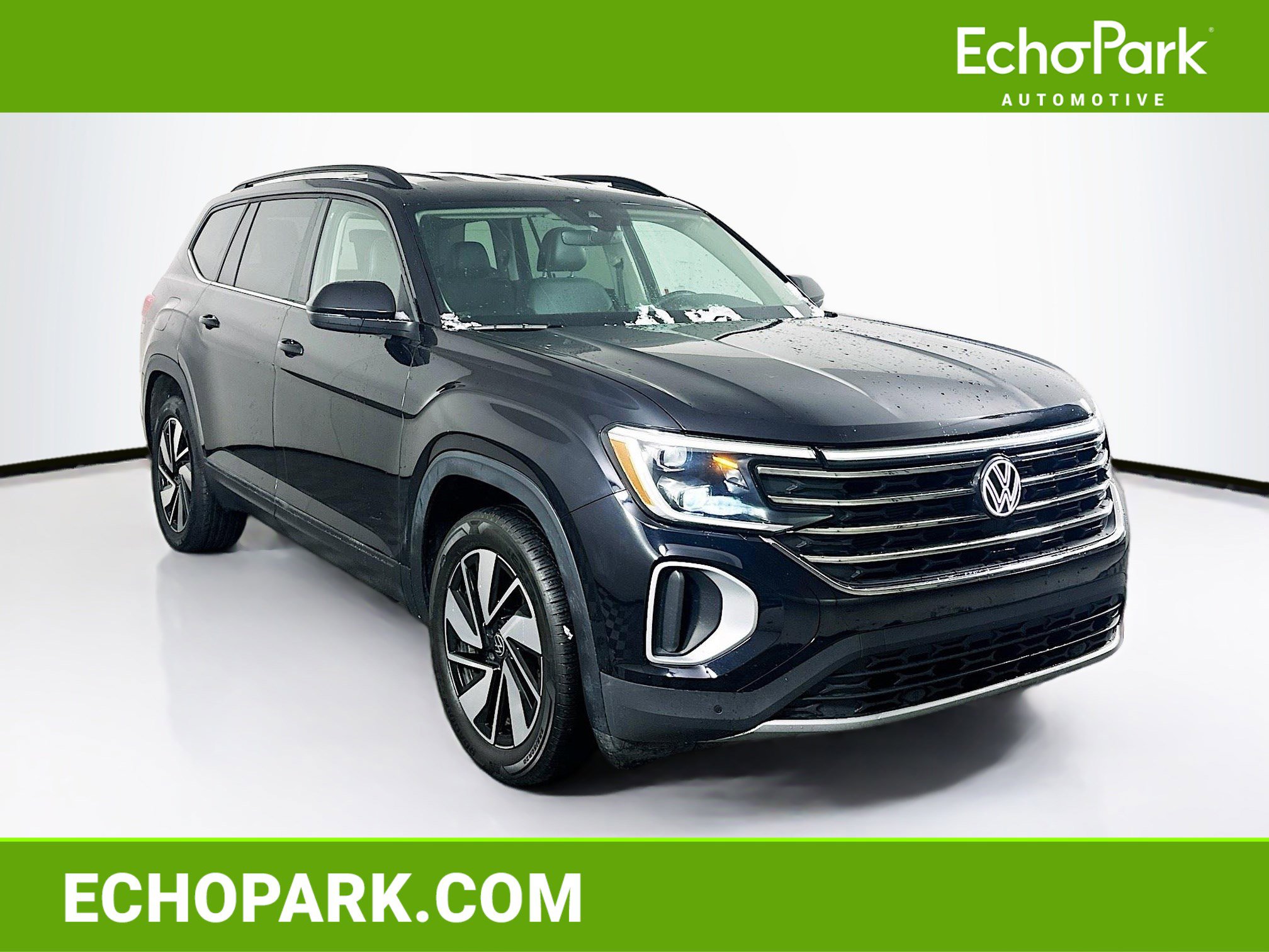 Used 2025 Volkswagen Atlas SE image 1